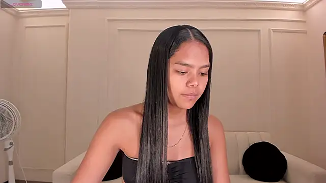 SaphiraJames online show from July 2026 01:19:01 AM