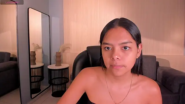 SaphiraJames online show from July 2026 01:41:02 AM