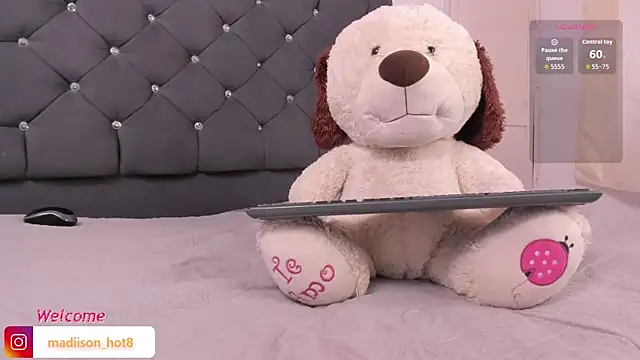 madiison hot online show from July 2026 06:20:01 PM