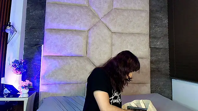 Divine      online show from June 2026 08:55:02 PM