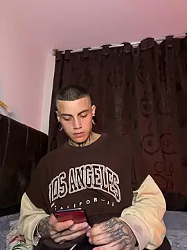  valentinoooo online show from July 2026 03:44:01 AM