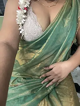 Snapshot of Tamil_Azhagie chatting on June 2026 09:08:02 PM Tamil Azhagie online show from June 2026 09:08:02 PM