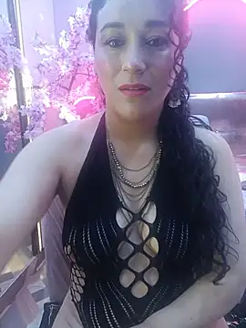 Elizabeth bennett online show from July 2026 05:37:01 PM