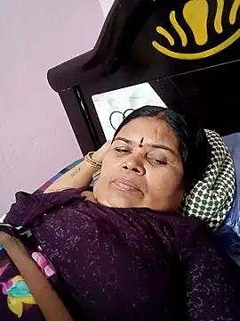 Snapshot of dheepika11 chatting on May 2026 04:51:01 AM dheepika11 online show from May 2026 04:51:01 AM