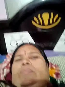 Snapshot of dheepika11 chatting on May 2026 05:43:01 PM dheepika11 online show from May 2026 05:43:01 PM