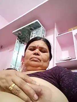 Snapshot of dheepika11 chatting on May 2026 01:30:01 PM dheepika11 online show from May 2026 01:30:01 PM