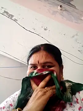 Snapshot of dheepika11 chatting on June 2026 08:04:02 AM dheepika11 online show from June 2026 08:04:02 AM