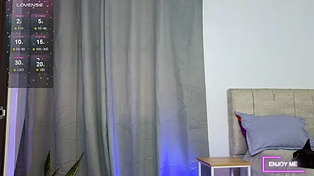 megangil  online show from June 2026 01:37:01 PM