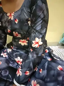 Snapshot of Seema_yadav01 chatting on May 2026 05:03:02 AM Seema yadav01 online show from May 2026 05:03:02 AM