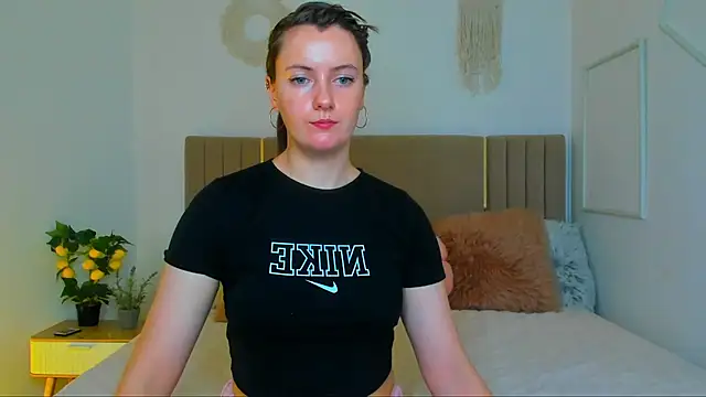 Cutie blushh online show from June 2026 06:38:01 AM