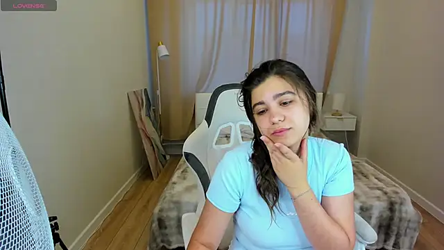 Snapshot of Trisha_Moore chatting on July 2026 01:16:01 AM Trisha Moore online show from July 2026 01:16:01 AM