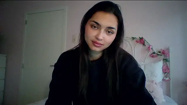 yourbella37 online show from May 2026 06:58:02 PM