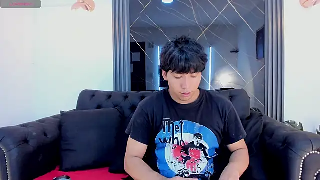 jhoan evanss online show from May 2026 02:28:02 AM