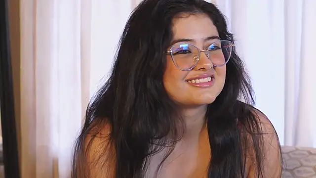 Snapshot of Madison_Flame chatting on June 2026 06:40:02 PM Madison Flame online show from June 2026 06:40:02 PM