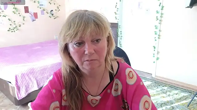 Melania Cook online show from May 2026 04:29:01 AM