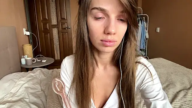 TrishIsaac online show from May 2026 05:58:01 AM