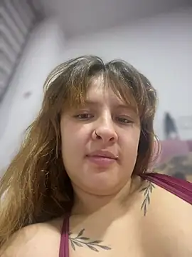 Snapshot of CharlotteUwU__ chatting on May 2026 03:12:01 AM CharlotteUwU online show from May 2026 03:12:01 AM