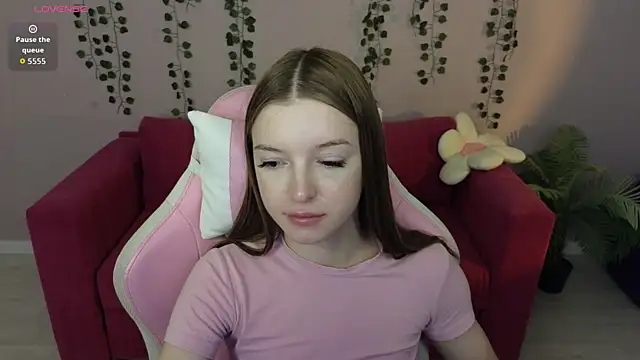 Snapshot of Eva_Th0mpson chatting on July 2026 01:07:02 AM Eva Th0mpson online show from July 2026 01:07:02 AM