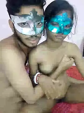 Snapshot of husband_wife_12 chatting on May 2026 05:52:01 PM husband wife 12 online show from May 2026 05:52:01 PM