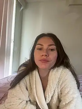 daisycollins online show from July 2026 01:18:02 AM