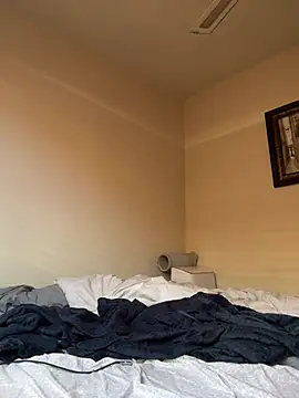daisycollins online show from July 2026 12:24:01 AM