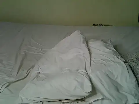 lovvelyheers online show from May 2026 12:22:02 PM
