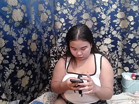 hotchickgirl online show from July 2026 07:37:02 AM