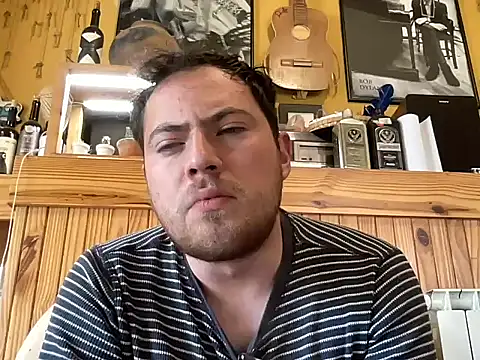 alecsgzz online show from May 2026 05:18:01 PM