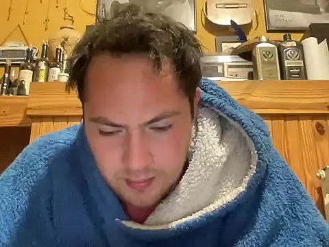 alecsgzz online show from May 2026 04:41:01 AM