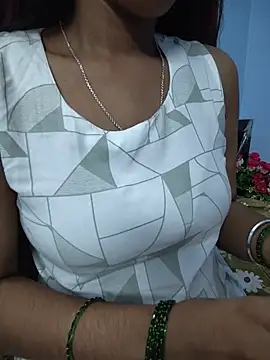 Menaxi Baby7 online show from July 2026 02:35:02 PM