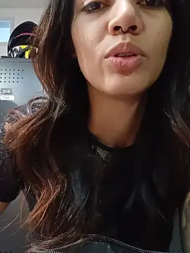 Snapshot of VeroJenkins_ chatting on July 2026 12:47:01 PM VeroJenkins online show from July 2026 12:47:01 PM