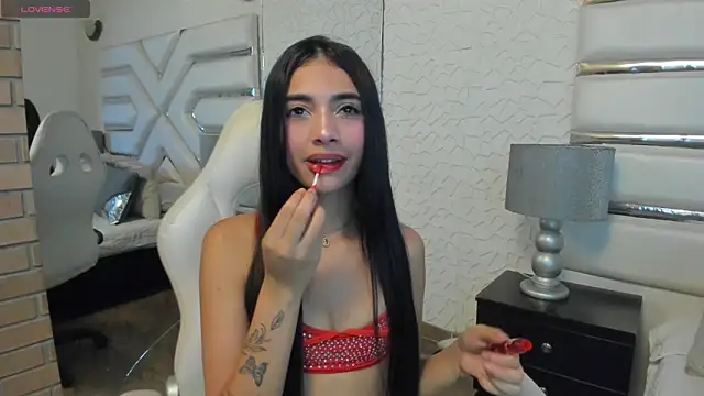 KattyLilli online show from July 2026 09:24:01 PM