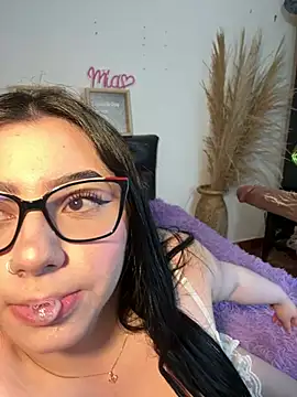mia valentine   online show from July 2026 11:58:01 PM
