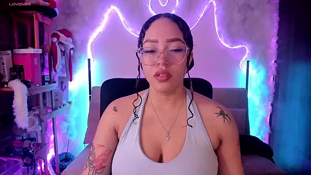 Snapshot of liz_martins1 chatting on July 2026 01:58:33 AM liz martins1 online show from July 2026 01:58:33 AM
