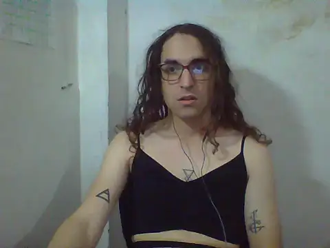 LaCuerva online show from May 2026 05:32:01 PM