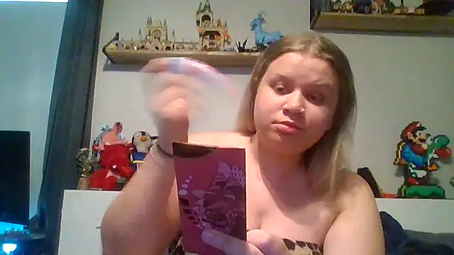 prettybabygurl04 online show from May 2026 07:44:02 PM