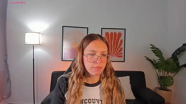 Amelia Sanz online show from July 2026 11:38:02 AM