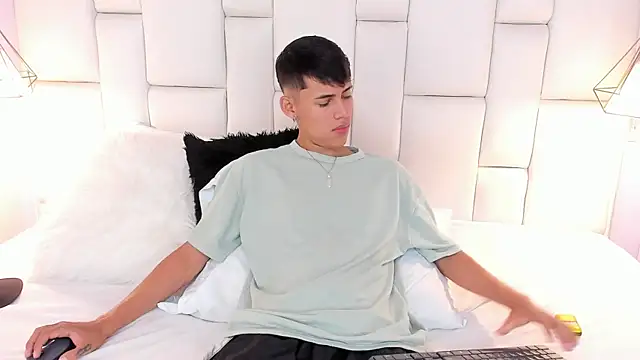 JacobFerrer online show from June 2026 05:51:01 PM