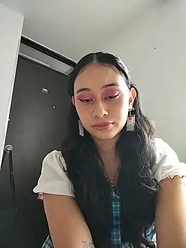 L0lita Emi12 online show from July 2026 05:34:01 PM