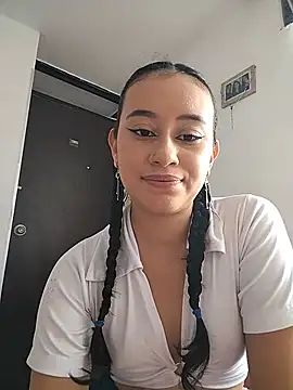 L0lita Emi12 online show from July 2026 07:16:01 PM