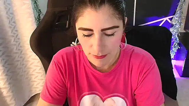 LUCYMILF SEXY online show from May 2026 06:03:02 PM
