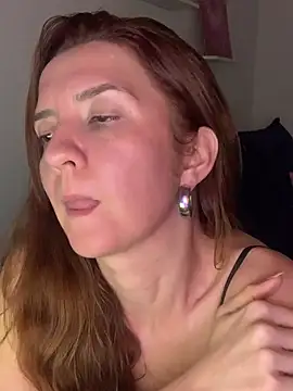 therealgingerr online show from May 2026 06:18:02 AM
