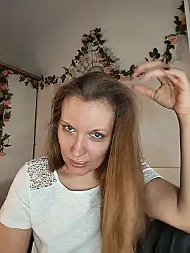 Candy Cougar online show from May 2026 06:52:02 AM