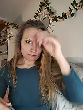 Candy Cougar online show from June 2026 07:14:02 AM