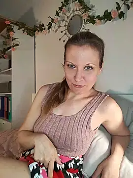 Candy Cougar online show from June 2026 06:31:01 AM