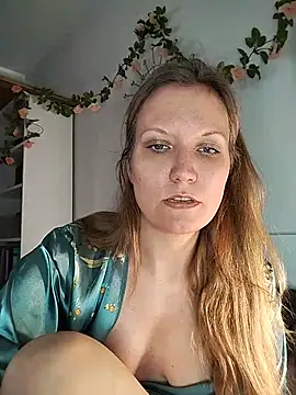 Candy Cougar online show from July 2026 07:02:01 AM