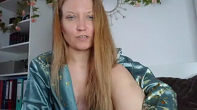 Candy Cougar online show from July 2026 06:39:01 AM