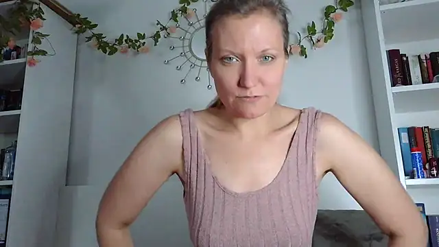 Candy Cougar online show from July 2026 06:54:01 AM