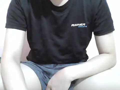Zineyy online show from June 2026 03:40:01 PM
