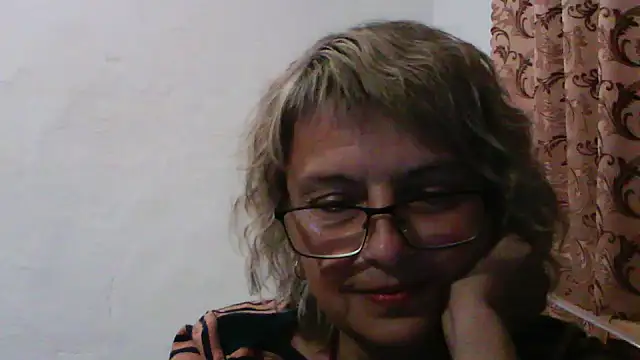 ElizabethGorden online show from July 2026 07:00:02 PM